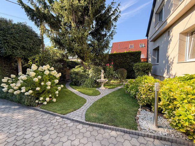 Eladó családi ház, Budapesten, XVI. kerületben 274.9 M Ft