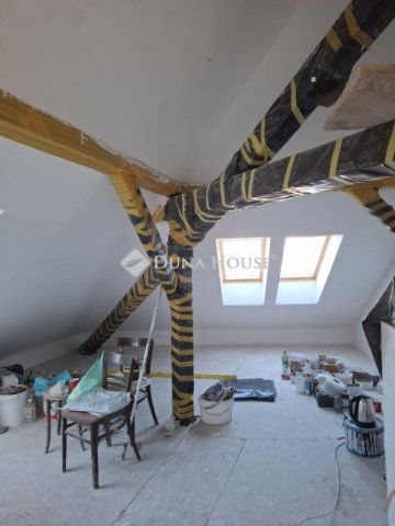 Eladó téglalakás, Budapesten, VIII. kerületben 68.5 M Ft