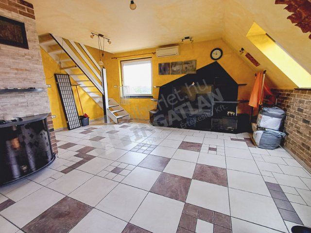 Kiadó téglalakás, albérlet, XIV. kerületben, Pöstyén utcában