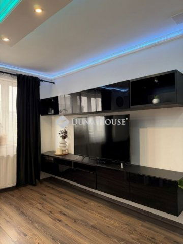 Eladó téglalakás, Budapesten, XIII. kerületben 64.9 M Ft