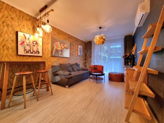 Kiadó téglalakás, albérlet, VIII. kerületben, Corvin sétányon