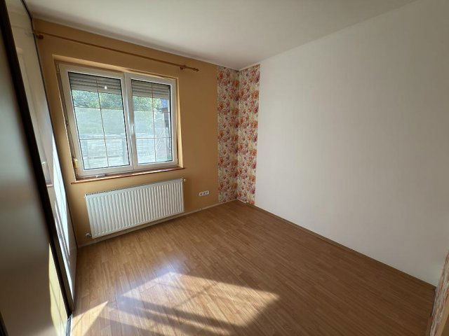 Eladó téglalakás, Szentendrén 105 M Ft, 3 szobás