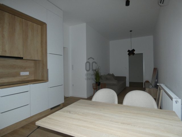 Eladó téglalakás, Pécsett 69.9 M Ft, 2 szobás