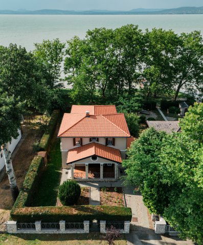 Eladó családi ház, Balatonbogláron, Radnóti Miklós utcában