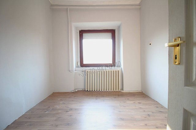 Eladó családi ház, Sarkadon 11.5 M Ft, 3 szobás