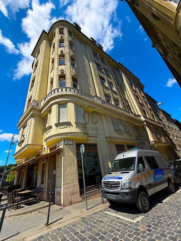 Eladó téglalakás, Budapesten, V. kerületben 158.5 M Ft, 3 szobás