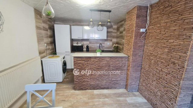 Eladó családi ház, Szilvásváradon 38.4 M Ft, 2+1 szobás