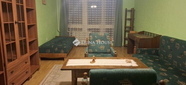 Eladó panellakás, Pécsett 38.9 M Ft, 2 szobás