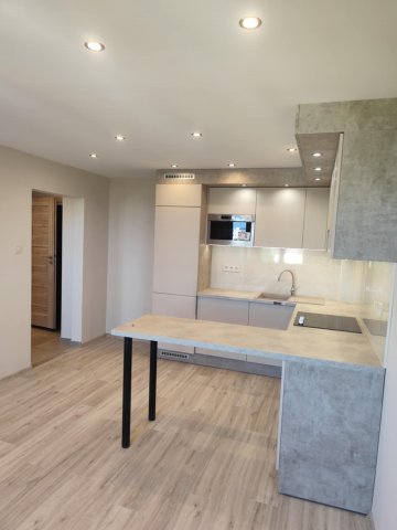 Eladó panellakás, Szegeden, Budapesti körúton 44.99 M Ft