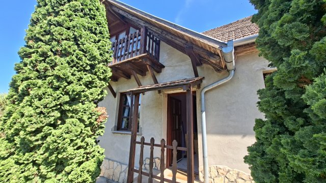 Eladó családi ház, Kapospulán 42 M Ft, 8+1 szobás