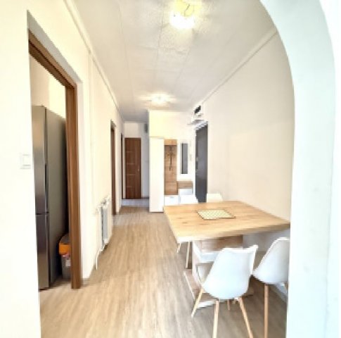 Eladó panellakás, Dunakeszin 95 M Ft, 3 szobás