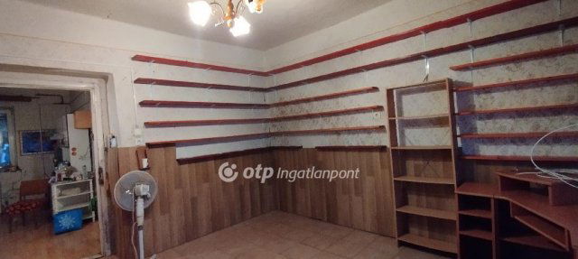 Eladó családi ház, Jászárokszálláson 12.5 M Ft, 2 szobás