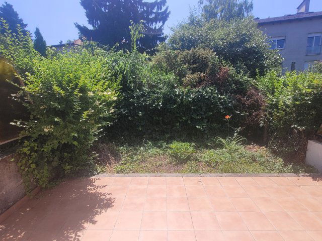 Kiadó sorház, albérlet, Budapesten, III. kerületben, 4 szobás