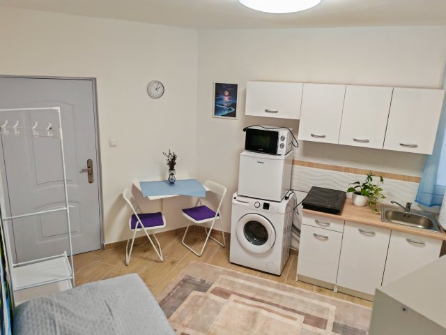 Eladó téglalakás, Budapesten, VIII. kerületben, Koszorú utcában