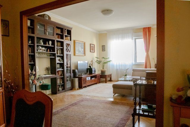 Kiadó téglalakás, albérlet, XIII. kerületben, Radnóti Miklós utcában