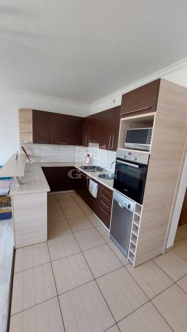 Eladó panellakás, Veszprémben 49.9 M Ft, 2+1 szobás