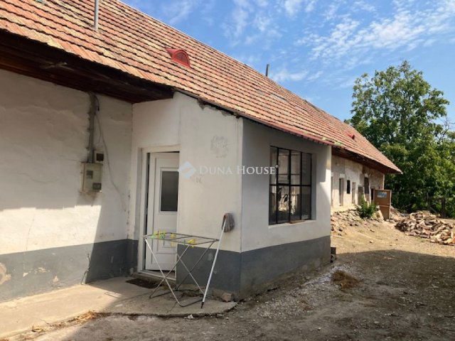 Eladó családi ház, Lébényben 25.9 M Ft, 2 szobás