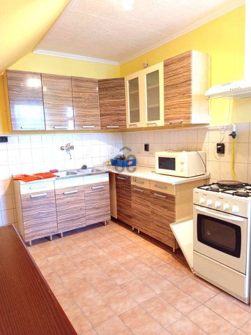 Eladó családi ház, Tatabányán 164 M Ft, 6 szobás