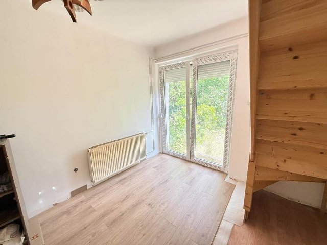 Eladó ikerház, Budapesten, XVI. kerületben 89.9 M Ft, 2+2 szobás