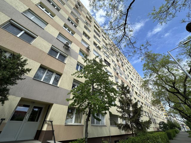 Eladó panellakás, Budapesten, XI. kerületben, Fehérvári úton