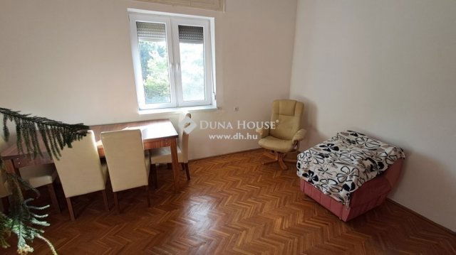 Eladó családi ház, Kecskeméten 69.9 M Ft, 6 szobás