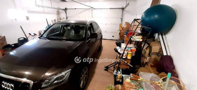 Eladó családi ház, Diósdon 350 M Ft, 4 szobás