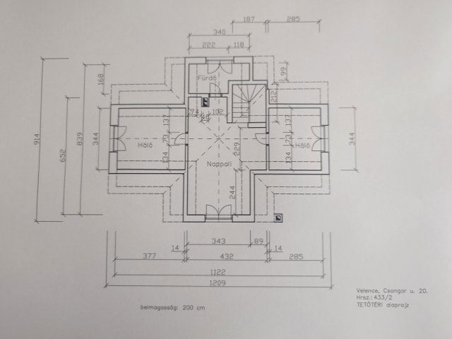Eladó családi ház, Velencén, Csongor utcában 198 M Ft, 5 szobás