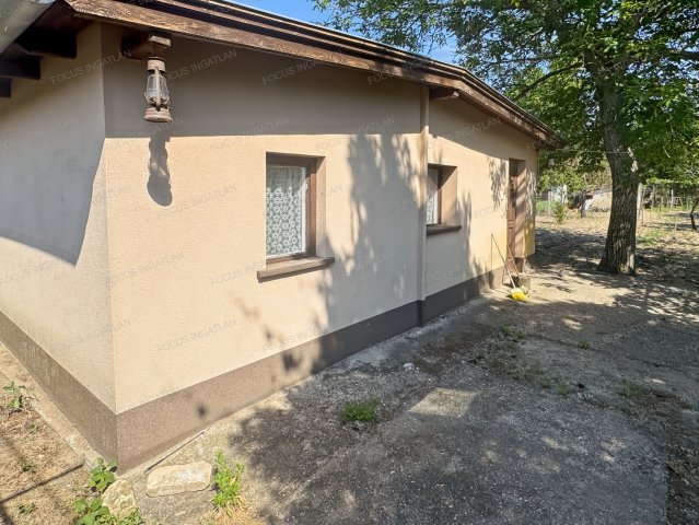 Eladó ipari ingatlan, Kecskeméten 9.9 M Ft, 1 szobás