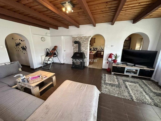 Eladó családi ház, Hernádon 87 M Ft, 5 szobás