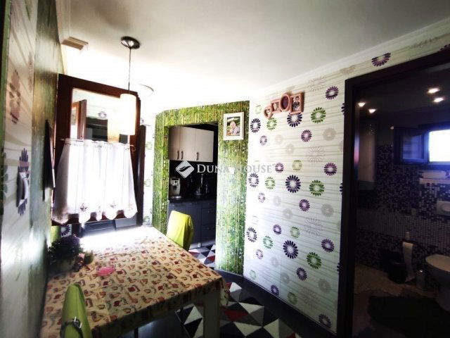 Eladó családi ház, Mogyoródon 170 M Ft, 5 szobás