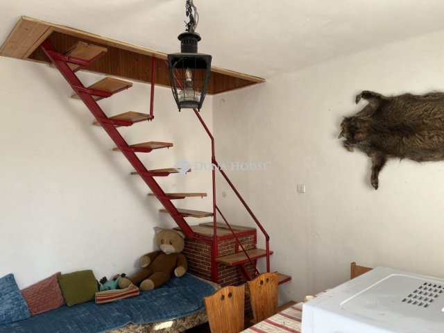 Eladó nyaraló, Tiszakécskén 29.9 M Ft, 4 szobás