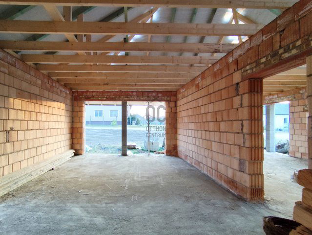 Eladó családi ház, Velencén 89.9 M Ft, 4 szobás