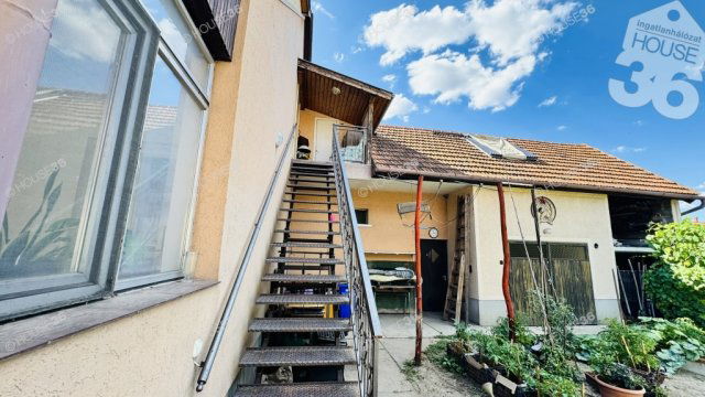 Eladó családi ház, Kecskeméten 94.9 M Ft, 6 szobás