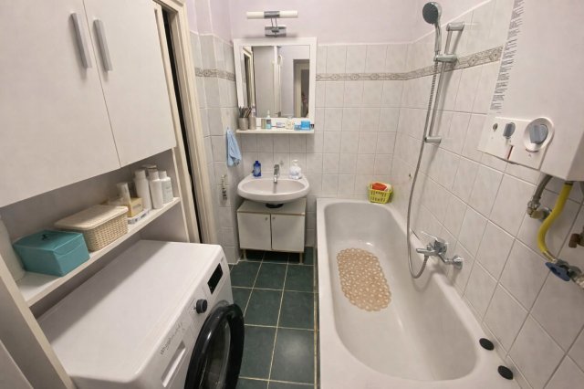 Eladó téglalakás, Pécsett 54.9 M Ft, 2+1 szobás