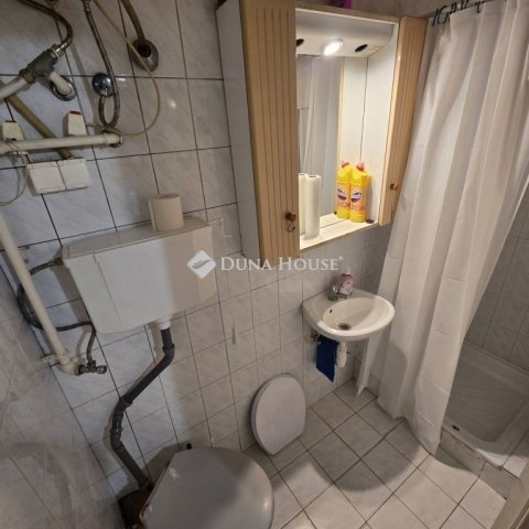 Eladó téglalakás, Kecskeméten 19.5 M Ft, 1 szobás