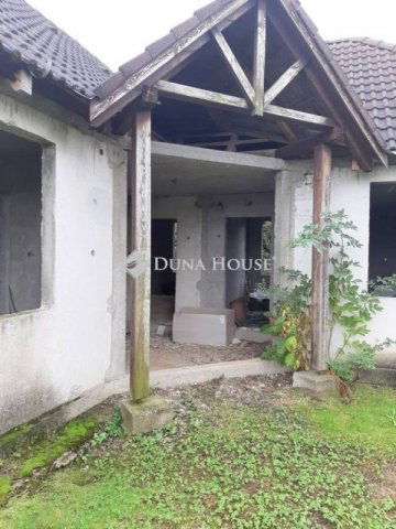 Eladó családi ház, Sárváron 33.9 M Ft, 6+2 szobás