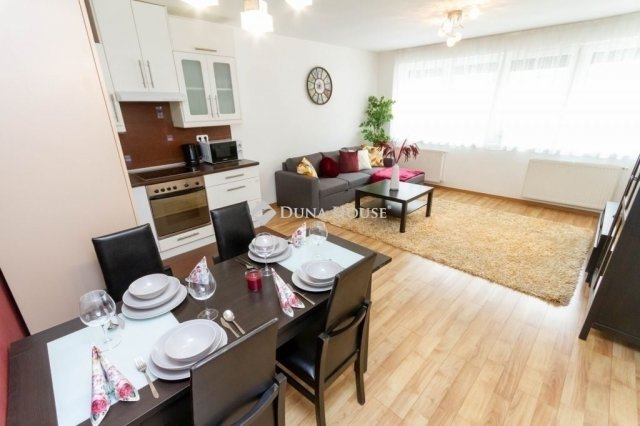 Eladó téglalakás, Budapesten, VI. kerületben 119.9 M Ft