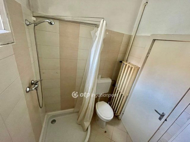 Eladó családi ház, Dombóváron 22.9 M Ft, 3+1 szobás