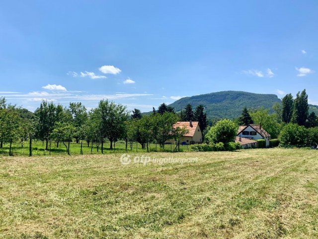 Eladó telek, Badacsonytomajon 35.9 M Ft / költözzbe.hu