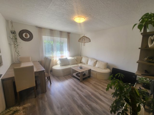 Eladó családi ház, Lőrinciben 38.5 M Ft, 3 szobás