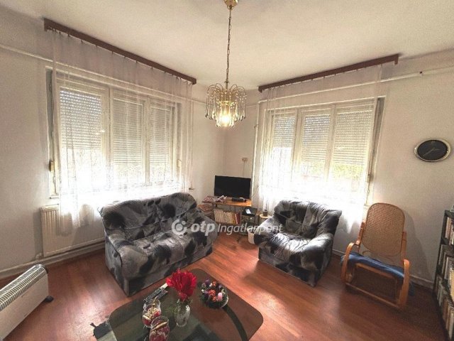 Eladó családi ház, Érden 99 M Ft, 3 szobás