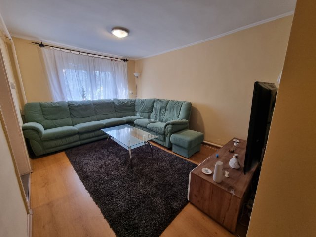 Eladó családi ház, Nyíregyházán 59.9 M Ft, 4 szobás