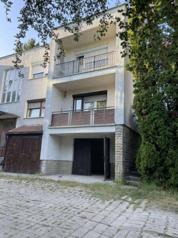 Eladó téglalakás, Pilisvörösváron 74 M Ft, 3 szobás