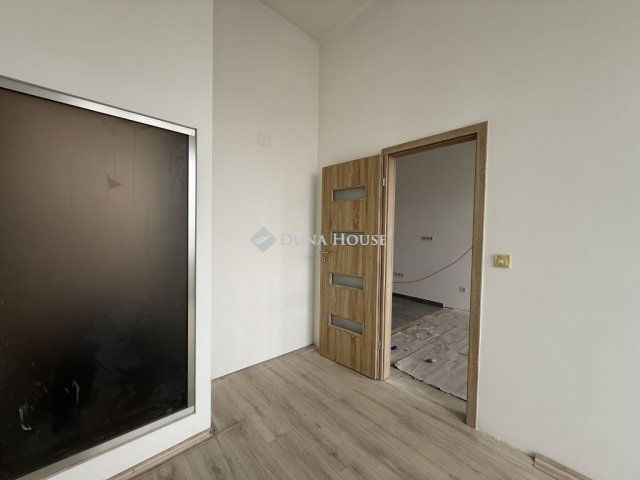 Eladó téglalakás, Budapesten, XXI. kerületben 29.9 M Ft