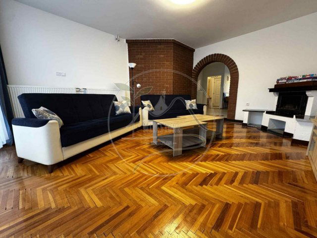 Eladó ikerház, Gyulán 89.9 M Ft, 6 szobás / költözzbe.hu