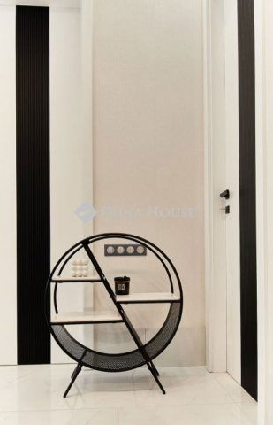 Eladó téglalakás, Budapesten, V. kerületben 339.9 M Ft, 4 szobás