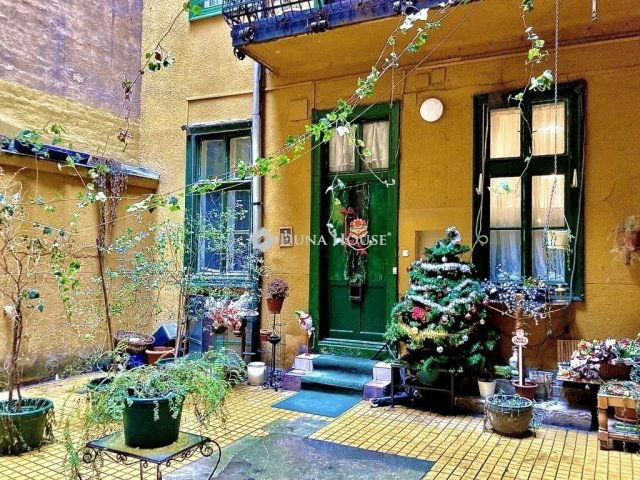 Eladó téglalakás, Budapesten, VII. kerületben 104.9 M Ft