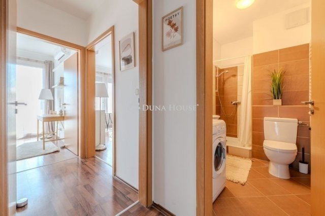 Eladó téglalakás, Budapesten, VIII. kerületben 138.6 M Ft