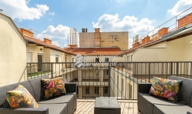 Eladó téglalakás, Budapesten, VI. kerületben 119.9 M Ft