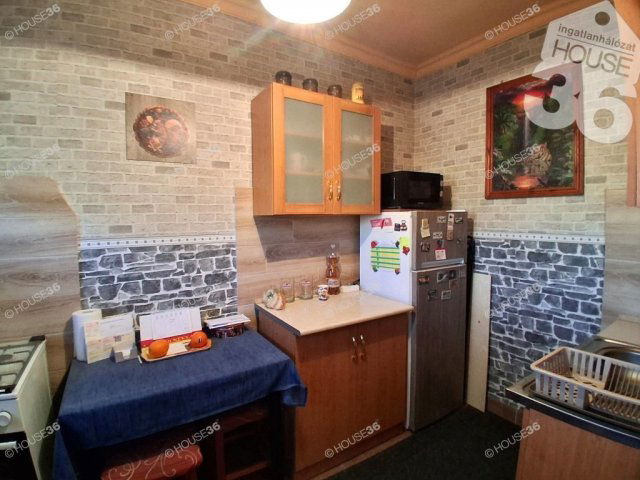 Eladó téglalakás, Kecskeméten 31.9 M Ft, 1 szobás